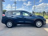 Used 2016 Nissan Rogue S image 2