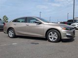 Used 2024 Chevrolet Malibu LT image 2