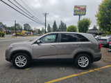 Used 2015 Kia Sorento LX image 3