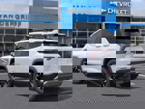 New 2026 Chevrolet Equinox ACTIV image 3