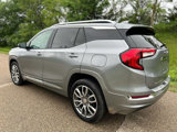 Used 2024 GMC Terrain Denali w/ Denali Premium Package image 6