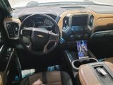 Used 2022 Chevrolet Silverado 2500 High Country w/ Z71 Off-Road Package image 4