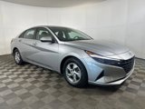 Certified 2022 Hyundai Elantra SE image 2
