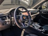Certified 2024 Porsche Macan image 4