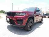 New 2025 Jeep Grand Cherokee Altitude image 4