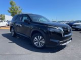 New 2025 Nissan Pathfinder SL image 2