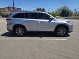 Used 2019 Toyota Highlander XLE image 6