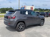 Used 2024 Jeep Compass Limited image 3