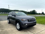 Used 2017 Jeep Grand Cherokee Laredo w/ Quick Order Package 23E image 3