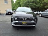 Used 2025 Hyundai Tucson SE image 2