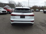 New 2025 Audi Q6 e-tron Prestige image 4