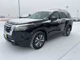 New 2025 Nissan Pathfinder SL image 3