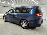Used 2022 Chrysler Pacifica Touring-L image 3