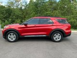 Used 2023 Ford Explorer XLT image 5