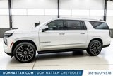 Used 2025 Chevrolet Suburban High Country image 2