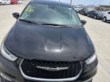 Used 2024 Chrysler Pacifica Touring-L image 2