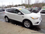 Used 2019 Ford Escape SE image 2