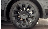 Used 2023 Tesla Model Y AWD image 3