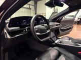 Used 2023 Lucid Air Touring image 3