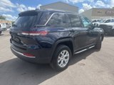 Used 2023 Jeep Grand Cherokee Limited image 5