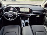 Used 2024 Kia Sportage EX image 3