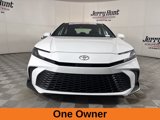 Used 2025 Toyota Camry SE image 3