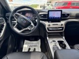 Used 2024 Ford Explorer XLT image 6