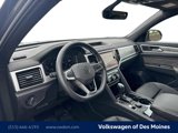 Used 2022 Volkswagen Atlas Cross Sport SE image 2