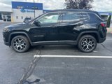 New 2025 Jeep Compass Limited image 2