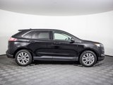 Used 2023 Ford Edge Titanium image 2
