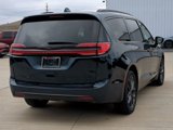 Used 2022 Chrysler Pacifica Touring-L w/ S Appearance Package image 6