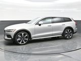Certified 2024 Volvo V60 B5 Cross Country Ultimate w/ Protection Package Premier image 3