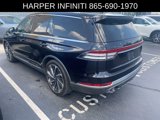 Used 2020 Lincoln Aviator Reserve w/ Equipment Group 202A image 2