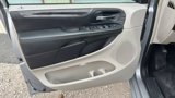 Used 2013 Chrysler Town & Country Touring image 2