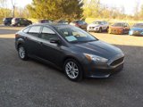 Used 2017 Ford Focus SE image 3