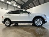 Used 2018 Volkswagen Tiguan SE image 3