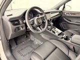 Used 2025 Porsche Macan image 2