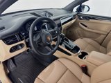 Used 2024 Porsche Macan image 4