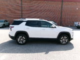 Used 2025 Chevrolet Equinox LT w/ Convenience Package II image 2