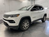 Used 2022 Jeep Compass Latitude image 2