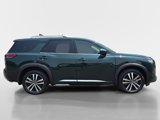 New 2025 Nissan Pathfinder Platinum image 2