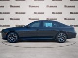 New 2026 BMW 750e xDrive image 2