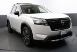 New 2025 Nissan Pathfinder Platinum w/ Black Appearance Package image 2
