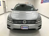 Used 2020 Volkswagen Tiguan SE w/ Panoramic Sunroof Package image 5