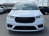 New 2025 Chrysler Pacifica Select image 2