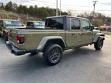 New 2025 Jeep Gladiator Sport image 3