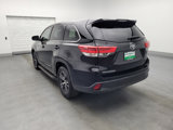 Used 2018 Toyota Highlander LE image 5