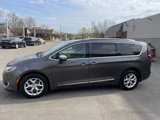 Used 2020 Chrysler Pacifica Limited image 3