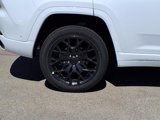 New 2025 Jeep Grand Cherokee Summit image 3