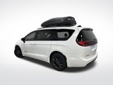 New 2025 Chrysler Pacifica Select w/ Fav Edition Package image 3
